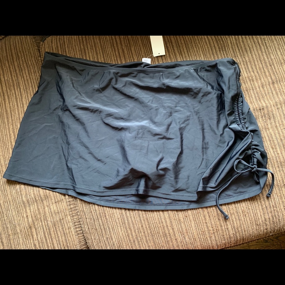 Jaclyn Smith swim skirt